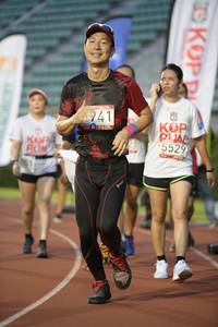 BIB: 741, 5529
                            <button type="button" onclick="openModal(6025114)" class="btn btn-primary btn-sm float-right btn-popup" data-toggle="modal" data-target=".modal-high-quality">
                        <i class="fas fa-shopping-cart"></i> Add to Cart
                    </button>
                                            <button type="button" onclick="isThisMe(6025114, true)" class="btn btn-success btn-sm float-right btn-popup btn-isme hidden" data-toggle="tooltip" data-placement="bottom" title="นี่คือรูปของคุณใช่ไหม คลิกที่นี่เพื่อเอาเข้าอัลบั้ม">
                        <i class="fas fa-plus"></i> Add to album
                    </button>
                    <button type="button" onclick="isThisMe(6025114, false)" class="btn btn-warning btn-sm float-right btn-popup btn-isnotme hidden">
                        <i class="fas fa-ban"></i> Remove from album
                    </button>