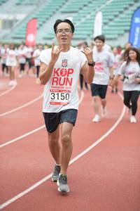 BIB: 2019, 3150
                            <button type="button" onclick="openModal(6044439)" class="btn btn-primary btn-sm float-right btn-popup" data-toggle="modal" data-target=".modal-high-quality">
                        <i class="fas fa-shopping-cart"></i> Add to Cart
                    </button>
                                            <button type="button" onclick="isThisMe(6044439, true)" class="btn btn-success btn-sm float-right btn-popup btn-isme hidden" data-toggle="tooltip" data-placement="bottom" title="นี่คือรูปของคุณใช่ไหม คลิกที่นี่เพื่อเอาเข้าอัลบั้ม">
                        <i class="fas fa-plus"></i> Add to album
                    </button>
                    <button type="button" onclick="isThisMe(6044439, false)" class="btn btn-warning btn-sm float-right btn-popup btn-isnotme hidden">
                        <i class="fas fa-ban"></i> Remove from album
                    </button>