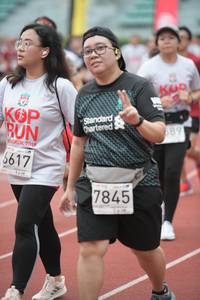 BIB: 2019, 6617, 7845
                            <button type="button" onclick="openModal(6042756)" class="btn btn-primary btn-sm float-right btn-popup" data-toggle="modal" data-target=".modal-high-quality">
                        <i class="fas fa-shopping-cart"></i> Add to Cart
                    </button>
                                            <button type="button" onclick="isThisMe(6042756, true)" class="btn btn-success btn-sm float-right btn-popup btn-isme hidden" data-toggle="tooltip" data-placement="bottom" title="นี่คือรูปของคุณใช่ไหม คลิกที่นี่เพื่อเอาเข้าอัลบั้ม">
                        <i class="fas fa-plus"></i> Add to album
                    </button>
                    <button type="button" onclick="isThisMe(6042756, false)" class="btn btn-warning btn-sm float-right btn-popup btn-isnotme hidden">
                        <i class="fas fa-ban"></i> Remove from album
                    </button>