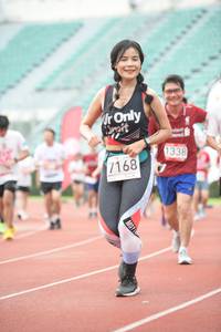 BIB: 1338, 7168
                            <button type="button" onclick="openModal(6057795)" class="btn btn-primary btn-sm float-right btn-popup" data-toggle="modal" data-target=".modal-high-quality">
                        <i class="fas fa-shopping-cart"></i> Add to Cart
                    </button>
                                            <button type="button" onclick="isThisMe(6057795, true)" class="btn btn-success btn-sm float-right btn-popup btn-isme hidden" data-toggle="tooltip" data-placement="bottom" title="นี่คือรูปของคุณใช่ไหม คลิกที่นี่เพื่อเอาเข้าอัลบั้ม">
                        <i class="fas fa-plus"></i> Add to album
                    </button>
                    <button type="button" onclick="isThisMe(6057795, false)" class="btn btn-warning btn-sm float-right btn-popup btn-isnotme hidden">
                        <i class="fas fa-ban"></i> Remove from album
                    </button>