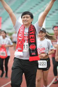 BIB: 8222, 2018
                            <button type="button" onclick="openModal(6043576)" class="btn btn-primary btn-sm float-right btn-popup" data-toggle="modal" data-target=".modal-high-quality">
                        <i class="fas fa-shopping-cart"></i> Add to Cart
                    </button>
                                            <button type="button" onclick="isThisMe(6043576, true)" class="btn btn-success btn-sm float-right btn-popup btn-isme hidden" data-toggle="tooltip" data-placement="bottom" title="นี่คือรูปของคุณใช่ไหม คลิกที่นี่เพื่อเอาเข้าอัลบั้ม">
                        <i class="fas fa-plus"></i> Add to album
                    </button>
                    <button type="button" onclick="isThisMe(6043576, false)" class="btn btn-warning btn-sm float-right btn-popup btn-isnotme hidden">
                        <i class="fas fa-ban"></i> Remove from album
                    </button>