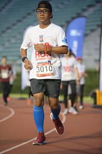 BIB: 3010
                            <button type="button" onclick="openModal(6021866)" class="btn btn-primary btn-sm float-right btn-popup" data-toggle="modal" data-target=".modal-high-quality">
                        <i class="fas fa-shopping-cart"></i> Add to Cart
                    </button>
                                            <button type="button" onclick="isThisMe(6021866, true)" class="btn btn-success btn-sm float-right btn-popup btn-isme hidden" data-toggle="tooltip" data-placement="bottom" title="นี่คือรูปของคุณใช่ไหม คลิกที่นี่เพื่อเอาเข้าอัลบั้ม">
                        <i class="fas fa-plus"></i> Add to album
                    </button>
                    <button type="button" onclick="isThisMe(6021866, false)" class="btn btn-warning btn-sm float-right btn-popup btn-isnotme hidden">
                        <i class="fas fa-ban"></i> Remove from album
                    </button>