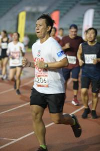 BIB: 190, 4206
                            <button type="button" onclick="openModal(6005936)" class="btn btn-primary btn-sm float-right btn-popup" data-toggle="modal" data-target=".modal-high-quality">
                        <i class="fas fa-shopping-cart"></i> Add to Cart
                    </button>
                                            <button type="button" onclick="isThisMe(6005936, true)" class="btn btn-success btn-sm float-right btn-popup btn-isme hidden" data-toggle="tooltip" data-placement="bottom" title="นี่คือรูปของคุณใช่ไหม คลิกที่นี่เพื่อเอาเข้าอัลบั้ม">
                        <i class="fas fa-plus"></i> Add to album
                    </button>
                    <button type="button" onclick="isThisMe(6005936, false)" class="btn btn-warning btn-sm float-right btn-popup btn-isnotme hidden">
                        <i class="fas fa-ban"></i> Remove from album
                    </button>