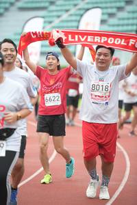 BIB: 8018, 6622
                            <button type="button" onclick="openModal(6050138)" class="btn btn-primary btn-sm float-right btn-popup" data-toggle="modal" data-target=".modal-high-quality">
                        <i class="fas fa-shopping-cart"></i> Add to Cart
                    </button>
                                            <button type="button" onclick="isThisMe(6050138, true)" class="btn btn-success btn-sm float-right btn-popup btn-isme hidden" data-toggle="tooltip" data-placement="bottom" title="นี่คือรูปของคุณใช่ไหม คลิกที่นี่เพื่อเอาเข้าอัลบั้ม">
                        <i class="fas fa-plus"></i> Add to album
                    </button>
                    <button type="button" onclick="isThisMe(6050138, false)" class="btn btn-warning btn-sm float-right btn-popup btn-isnotme hidden">
                        <i class="fas fa-ban"></i> Remove from album
                    </button>