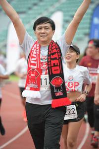 BIB: 2018
                            <button type="button" onclick="openModal(6043570)" class="btn btn-primary btn-sm float-right btn-popup" data-toggle="modal" data-target=".modal-high-quality">
                        <i class="fas fa-shopping-cart"></i> Add to Cart
                    </button>
                                            <button type="button" onclick="isThisMe(6043570, true)" class="btn btn-success btn-sm float-right btn-popup btn-isme hidden" data-toggle="tooltip" data-placement="bottom" title="นี่คือรูปของคุณใช่ไหม คลิกที่นี่เพื่อเอาเข้าอัลบั้ม">
                        <i class="fas fa-plus"></i> Add to album
                    </button>
                    <button type="button" onclick="isThisMe(6043570, false)" class="btn btn-warning btn-sm float-right btn-popup btn-isnotme hidden">
                        <i class="fas fa-ban"></i> Remove from album
                    </button>