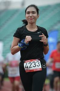 BIB: 4233
                            <button type="button" onclick="openModal(6027260)" class="btn btn-primary btn-sm float-right btn-popup" data-toggle="modal" data-target=".modal-high-quality">
                        <i class="fas fa-shopping-cart"></i> Add to Cart
                    </button>
                                            <button type="button" onclick="isThisMe(6027260, true)" class="btn btn-success btn-sm float-right btn-popup btn-isme hidden" data-toggle="tooltip" data-placement="bottom" title="นี่คือรูปของคุณใช่ไหม คลิกที่นี่เพื่อเอาเข้าอัลบั้ม">
                        <i class="fas fa-plus"></i> Add to album
                    </button>
                    <button type="button" onclick="isThisMe(6027260, false)" class="btn btn-warning btn-sm float-right btn-popup btn-isnotme hidden">
                        <i class="fas fa-ban"></i> Remove from album
                    </button>