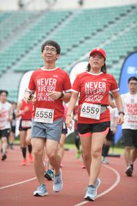 BIB: 296, 6559, 6558
                            <button type="button" onclick="openModal(6058083)" class="btn btn-primary btn-sm float-right btn-popup" data-toggle="modal" data-target=".modal-high-quality">
                        <i class="fas fa-shopping-cart"></i> Add to Cart
                    </button>
                                            <button type="button" onclick="isThisMe(6058083, true)" class="btn btn-success btn-sm float-right btn-popup btn-isme hidden" data-toggle="tooltip" data-placement="bottom" title="นี่คือรูปของคุณใช่ไหม คลิกที่นี่เพื่อเอาเข้าอัลบั้ม">
                        <i class="fas fa-plus"></i> Add to album
                    </button>
                    <button type="button" onclick="isThisMe(6058083, false)" class="btn btn-warning btn-sm float-right btn-popup btn-isnotme hidden">
                        <i class="fas fa-ban"></i> Remove from album
                    </button>