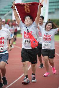 BIB: 696, 7610, 201
                            <button type="button" onclick="openModal(6035015)" class="btn btn-primary btn-sm float-right btn-popup" data-toggle="modal" data-target=".modal-high-quality">
                        <i class="fas fa-shopping-cart"></i> Add to Cart
                    </button>
                                            <button type="button" onclick="isThisMe(6035015, true)" class="btn btn-success btn-sm float-right btn-popup btn-isme hidden" data-toggle="tooltip" data-placement="bottom" title="นี่คือรูปของคุณใช่ไหม คลิกที่นี่เพื่อเอาเข้าอัลบั้ม">
                        <i class="fas fa-plus"></i> Add to album
                    </button>
                    <button type="button" onclick="isThisMe(6035015, false)" class="btn btn-warning btn-sm float-right btn-popup btn-isnotme hidden">
                        <i class="fas fa-ban"></i> Remove from album
                    </button>