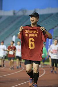 BIB: 
                            <button type="button" onclick="openModal(6016138)" class="btn btn-primary btn-sm float-right btn-popup" data-toggle="modal" data-target=".modal-high-quality">
                        <i class="fas fa-shopping-cart"></i> Add to Cart
                    </button>
                                            <button type="button" onclick="isThisMe(6016138, true)" class="btn btn-success btn-sm float-right btn-popup btn-isme hidden" data-toggle="tooltip" data-placement="bottom" title="นี่คือรูปของคุณใช่ไหม คลิกที่นี่เพื่อเอาเข้าอัลบั้ม">
                        <i class="fas fa-plus"></i> Add to album
                    </button>
                    <button type="button" onclick="isThisMe(6016138, false)" class="btn btn-warning btn-sm float-right btn-popup btn-isnotme hidden">
                        <i class="fas fa-ban"></i> Remove from album
                    </button>