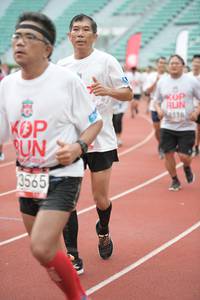 BIB: 118, 3565
                            <button type="button" onclick="openModal(6044380)" class="btn btn-primary btn-sm float-right btn-popup" data-toggle="modal" data-target=".modal-high-quality">
                        <i class="fas fa-shopping-cart"></i> Add to Cart
                    </button>
                                            <button type="button" onclick="isThisMe(6044380, true)" class="btn btn-success btn-sm float-right btn-popup btn-isme hidden" data-toggle="tooltip" data-placement="bottom" title="นี่คือรูปของคุณใช่ไหม คลิกที่นี่เพื่อเอาเข้าอัลบั้ม">
                        <i class="fas fa-plus"></i> Add to album
                    </button>
                    <button type="button" onclick="isThisMe(6044380, false)" class="btn btn-warning btn-sm float-right btn-popup btn-isnotme hidden">
                        <i class="fas fa-ban"></i> Remove from album
                    </button>