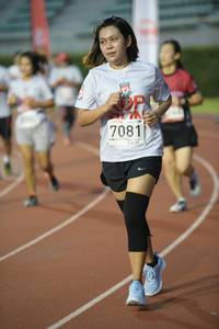 BIB: 7081
                            <button type="button" onclick="openModal(6013463)" class="btn btn-primary btn-sm float-right btn-popup" data-toggle="modal" data-target=".modal-high-quality">
                        <i class="fas fa-shopping-cart"></i> Add to Cart
                    </button>
                                            <button type="button" onclick="isThisMe(6013463, true)" class="btn btn-success btn-sm float-right btn-popup btn-isme hidden" data-toggle="tooltip" data-placement="bottom" title="นี่คือรูปของคุณใช่ไหม คลิกที่นี่เพื่อเอาเข้าอัลบั้ม">
                        <i class="fas fa-plus"></i> Add to album
                    </button>
                    <button type="button" onclick="isThisMe(6013463, false)" class="btn btn-warning btn-sm float-right btn-popup btn-isnotme hidden">
                        <i class="fas fa-ban"></i> Remove from album
                    </button>