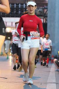 BIB: 549
                            <button type="button" onclick="openModal(5915637)" class="btn btn-primary btn-sm float-right btn-popup" data-toggle="modal" data-target=".modal-high-quality">
                        <i class="fas fa-shopping-cart"></i> Add to Cart
                    </button>
                                            <button type="button" onclick="isThisMe(5915637, true)" class="btn btn-success btn-sm float-right btn-popup btn-isme hidden" data-toggle="tooltip" data-placement="bottom" title="นี่คือรูปของคุณใช่ไหม คลิกที่นี่เพื่อเอาเข้าอัลบั้ม">
                        <i class="fas fa-plus"></i> Add to album
                    </button>
                    <button type="button" onclick="isThisMe(5915637, false)" class="btn btn-warning btn-sm float-right btn-popup btn-isnotme hidden">
                        <i class="fas fa-ban"></i> Remove from album
                    </button>