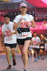 BIB: 2373, 1554
                            <button type="button" onclick="openModal(5913781)" class="btn btn-primary btn-sm float-right btn-popup" data-toggle="modal" data-target=".modal-high-quality">
                        <i class="fas fa-shopping-cart"></i> Add to Cart
                    </button>
                                            <button type="button" onclick="isThisMe(5913781, true)" class="btn btn-success btn-sm float-right btn-popup btn-isme hidden" data-toggle="tooltip" data-placement="bottom" title="นี่คือรูปของคุณใช่ไหม คลิกที่นี่เพื่อเอาเข้าอัลบั้ม">
                        <i class="fas fa-plus"></i> Add to album
                    </button>
                    <button type="button" onclick="isThisMe(5913781, false)" class="btn btn-warning btn-sm float-right btn-popup btn-isnotme hidden">
                        <i class="fas fa-ban"></i> Remove from album
                    </button>