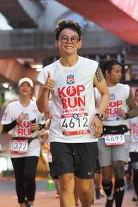 BIB: 201, 4612, 1377, 4691
                            <button type="button" onclick="openModal(5914733)" class="btn btn-primary btn-sm float-right btn-popup" data-toggle="modal" data-target=".modal-high-quality">
                        <i class="fas fa-shopping-cart"></i> Add to Cart
                    </button>
                                            <button type="button" onclick="isThisMe(5914733, true)" class="btn btn-success btn-sm float-right btn-popup btn-isme hidden" data-toggle="tooltip" data-placement="bottom" title="นี่คือรูปของคุณใช่ไหม คลิกที่นี่เพื่อเอาเข้าอัลบั้ม">
                        <i class="fas fa-plus"></i> Add to album
                    </button>
                    <button type="button" onclick="isThisMe(5914733, false)" class="btn btn-warning btn-sm float-right btn-popup btn-isnotme hidden">
                        <i class="fas fa-ban"></i> Remove from album
                    </button>