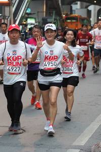 BIB: 480, 4950, 3384, 4927
                            <button type="button" onclick="openModal(5924824)" class="btn btn-primary btn-sm float-right btn-popup" data-toggle="modal" data-target=".modal-high-quality">
                        <i class="fas fa-shopping-cart"></i> Add to Cart
                    </button>
                                            <button type="button" onclick="isThisMe(5924824, true)" class="btn btn-success btn-sm float-right btn-popup btn-isme hidden" data-toggle="tooltip" data-placement="bottom" title="นี่คือรูปของคุณใช่ไหม คลิกที่นี่เพื่อเอาเข้าอัลบั้ม">
                        <i class="fas fa-plus"></i> Add to album
                    </button>
                    <button type="button" onclick="isThisMe(5924824, false)" class="btn btn-warning btn-sm float-right btn-popup btn-isnotme hidden">
                        <i class="fas fa-ban"></i> Remove from album
                    </button>