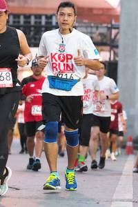 BIB: 242
                            <button type="button" onclick="openModal(5916651)" class="btn btn-primary btn-sm float-right btn-popup" data-toggle="modal" data-target=".modal-high-quality">
                        <i class="fas fa-shopping-cart"></i> Add to Cart
                    </button>
                                            <button type="button" onclick="isThisMe(5916651, true)" class="btn btn-success btn-sm float-right btn-popup btn-isme hidden" data-toggle="tooltip" data-placement="bottom" title="นี่คือรูปของคุณใช่ไหม คลิกที่นี่เพื่อเอาเข้าอัลบั้ม">
                        <i class="fas fa-plus"></i> Add to album
                    </button>
                    <button type="button" onclick="isThisMe(5916651, false)" class="btn btn-warning btn-sm float-right btn-popup btn-isnotme hidden">
                        <i class="fas fa-ban"></i> Remove from album
                    </button>