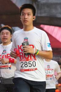 BIB: 2850, 247
                            <button type="button" onclick="openModal(5914767)" class="btn btn-primary btn-sm float-right btn-popup" data-toggle="modal" data-target=".modal-high-quality">
                        <i class="fas fa-shopping-cart"></i> Add to Cart
                    </button>
                                            <button type="button" onclick="isThisMe(5914767, true)" class="btn btn-success btn-sm float-right btn-popup btn-isme hidden" data-toggle="tooltip" data-placement="bottom" title="นี่คือรูปของคุณใช่ไหม คลิกที่นี่เพื่อเอาเข้าอัลบั้ม">
                        <i class="fas fa-plus"></i> Add to album
                    </button>
                    <button type="button" onclick="isThisMe(5914767, false)" class="btn btn-warning btn-sm float-right btn-popup btn-isnotme hidden">
                        <i class="fas fa-ban"></i> Remove from album
                    </button>