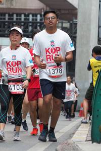 BIB: 1378, 2019, 4103
                            <button type="button" onclick="openModal(5925738)" class="btn btn-primary btn-sm float-right btn-popup" data-toggle="modal" data-target=".modal-high-quality">
                        <i class="fas fa-shopping-cart"></i> Add to Cart
                    </button>
                                            <button type="button" onclick="isThisMe(5925738, true)" class="btn btn-success btn-sm float-right btn-popup btn-isme hidden" data-toggle="tooltip" data-placement="bottom" title="นี่คือรูปของคุณใช่ไหม คลิกที่นี่เพื่อเอาเข้าอัลบั้ม">
                        <i class="fas fa-plus"></i> Add to album
                    </button>
                    <button type="button" onclick="isThisMe(5925738, false)" class="btn btn-warning btn-sm float-right btn-popup btn-isnotme hidden">
                        <i class="fas fa-ban"></i> Remove from album
                    </button>