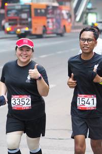 BIB: 1541, 3352
                            <button type="button" onclick="openModal(5924613)" class="btn btn-primary btn-sm float-right btn-popup" data-toggle="modal" data-target=".modal-high-quality">
                        <i class="fas fa-shopping-cart"></i> Add to Cart
                    </button>
                                            <button type="button" onclick="isThisMe(5924613, true)" class="btn btn-success btn-sm float-right btn-popup btn-isme hidden" data-toggle="tooltip" data-placement="bottom" title="นี่คือรูปของคุณใช่ไหม คลิกที่นี่เพื่อเอาเข้าอัลบั้ม">
                        <i class="fas fa-plus"></i> Add to album
                    </button>
                    <button type="button" onclick="isThisMe(5924613, false)" class="btn btn-warning btn-sm float-right btn-popup btn-isnotme hidden">
                        <i class="fas fa-ban"></i> Remove from album
                    </button>