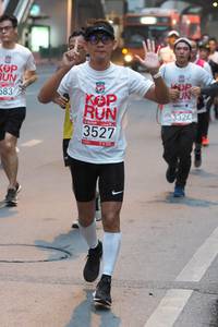 BIB: 583, 3527, 3324
                            <button type="button" onclick="openModal(5921360)" class="btn btn-primary btn-sm float-right btn-popup" data-toggle="modal" data-target=".modal-high-quality">
                        <i class="fas fa-shopping-cart"></i> Add to Cart
                    </button>
                                            <button type="button" onclick="isThisMe(5921360, true)" class="btn btn-success btn-sm float-right btn-popup btn-isme hidden" data-toggle="tooltip" data-placement="bottom" title="นี่คือรูปของคุณใช่ไหม คลิกที่นี่เพื่อเอาเข้าอัลบั้ม">
                        <i class="fas fa-plus"></i> Add to album
                    </button>
                    <button type="button" onclick="isThisMe(5921360, false)" class="btn btn-warning btn-sm float-right btn-popup btn-isnotme hidden">
                        <i class="fas fa-ban"></i> Remove from album
                    </button>