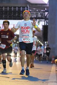 BIB: 1995, 434
                            <button type="button" onclick="openModal(5910683)" class="btn btn-primary btn-sm float-right btn-popup" data-toggle="modal" data-target=".modal-high-quality">
                        <i class="fas fa-shopping-cart"></i> Add to Cart
                    </button>
                                            <button type="button" onclick="isThisMe(5910683, true)" class="btn btn-success btn-sm float-right btn-popup btn-isme hidden" data-toggle="tooltip" data-placement="bottom" title="นี่คือรูปของคุณใช่ไหม คลิกที่นี่เพื่อเอาเข้าอัลบั้ม">
                        <i class="fas fa-plus"></i> Add to album
                    </button>
                    <button type="button" onclick="isThisMe(5910683, false)" class="btn btn-warning btn-sm float-right btn-popup btn-isnotme hidden">
                        <i class="fas fa-ban"></i> Remove from album
                    </button>