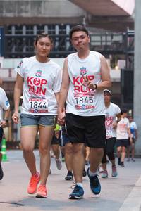 BIB: 1845, 1844
                            <button type="button" onclick="openModal(5922897)" class="btn btn-primary btn-sm float-right btn-popup" data-toggle="modal" data-target=".modal-high-quality">
                        <i class="fas fa-shopping-cart"></i> Add to Cart
                    </button>
                                            <button type="button" onclick="isThisMe(5922897, true)" class="btn btn-success btn-sm float-right btn-popup btn-isme hidden" data-toggle="tooltip" data-placement="bottom" title="นี่คือรูปของคุณใช่ไหม คลิกที่นี่เพื่อเอาเข้าอัลบั้ม">
                        <i class="fas fa-plus"></i> Add to album
                    </button>
                    <button type="button" onclick="isThisMe(5922897, false)" class="btn btn-warning btn-sm float-right btn-popup btn-isnotme hidden">
                        <i class="fas fa-ban"></i> Remove from album
                    </button>