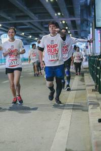 BIB: 1109, 933, 5512
                            <button type="button" onclick="openModal(5943934)" class="btn btn-primary btn-sm float-right btn-popup" data-toggle="modal" data-target=".modal-high-quality">
                        <i class="fas fa-shopping-cart"></i> Add to Cart
                    </button>
                                            <button type="button" onclick="isThisMe(5943934, true)" class="btn btn-success btn-sm float-right btn-popup btn-isme hidden" data-toggle="tooltip" data-placement="bottom" title="นี่คือรูปของคุณใช่ไหม คลิกที่นี่เพื่อเอาเข้าอัลบั้ม">
                        <i class="fas fa-plus"></i> Add to album
                    </button>
                    <button type="button" onclick="isThisMe(5943934, false)" class="btn btn-warning btn-sm float-right btn-popup btn-isnotme hidden">
                        <i class="fas fa-ban"></i> Remove from album
                    </button>