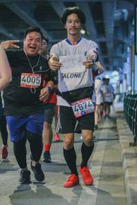 BIB: 4005, 4874
                            <button type="button" onclick="openModal(5944837)" class="btn btn-primary btn-sm float-right btn-popup" data-toggle="modal" data-target=".modal-high-quality">
                        <i class="fas fa-shopping-cart"></i> Add to Cart
                    </button>
                                            <button type="button" onclick="isThisMe(5944837, true)" class="btn btn-success btn-sm float-right btn-popup btn-isme hidden" data-toggle="tooltip" data-placement="bottom" title="นี่คือรูปของคุณใช่ไหม คลิกที่นี่เพื่อเอาเข้าอัลบั้ม">
                        <i class="fas fa-plus"></i> Add to album
                    </button>
                    <button type="button" onclick="isThisMe(5944837, false)" class="btn btn-warning btn-sm float-right btn-popup btn-isnotme hidden">
                        <i class="fas fa-ban"></i> Remove from album
                    </button>