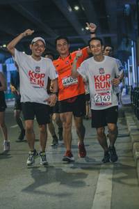 BIB: 4460, 2149
                            <button type="button" onclick="openModal(5943295)" class="btn btn-primary btn-sm float-right btn-popup" data-toggle="modal" data-target=".modal-high-quality">
                        <i class="fas fa-shopping-cart"></i> Add to Cart
                    </button>
                                            <button type="button" onclick="isThisMe(5943295, true)" class="btn btn-success btn-sm float-right btn-popup btn-isme hidden" data-toggle="tooltip" data-placement="bottom" title="นี่คือรูปของคุณใช่ไหม คลิกที่นี่เพื่อเอาเข้าอัลบั้ม">
                        <i class="fas fa-plus"></i> Add to album
                    </button>
                    <button type="button" onclick="isThisMe(5943295, false)" class="btn btn-warning btn-sm float-right btn-popup btn-isnotme hidden">
                        <i class="fas fa-ban"></i> Remove from album
                    </button>