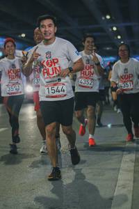 BIB: 4352, 4351, 1544
                            <button type="button" onclick="openModal(5943347)" class="btn btn-primary btn-sm float-right btn-popup" data-toggle="modal" data-target=".modal-high-quality">
                        <i class="fas fa-shopping-cart"></i> Add to Cart
                    </button>
                                            <button type="button" onclick="isThisMe(5943347, true)" class="btn btn-success btn-sm float-right btn-popup btn-isme hidden" data-toggle="tooltip" data-placement="bottom" title="นี่คือรูปของคุณใช่ไหม คลิกที่นี่เพื่อเอาเข้าอัลบั้ม">
                        <i class="fas fa-plus"></i> Add to album
                    </button>
                    <button type="button" onclick="isThisMe(5943347, false)" class="btn btn-warning btn-sm float-right btn-popup btn-isnotme hidden">
                        <i class="fas fa-ban"></i> Remove from album
                    </button>