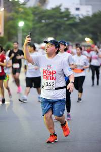 BIB: 7042
                            <button type="button" onclick="openModal(6020459)" class="btn btn-primary btn-sm float-right btn-popup" data-toggle="modal" data-target=".modal-high-quality">
                        <i class="fas fa-shopping-cart"></i> Add to Cart
                    </button>
                                            <button type="button" onclick="isThisMe(6020459, true)" class="btn btn-success btn-sm float-right btn-popup btn-isme hidden" data-toggle="tooltip" data-placement="bottom" title="นี่คือรูปของคุณใช่ไหม คลิกที่นี่เพื่อเอาเข้าอัลบั้ม">
                        <i class="fas fa-plus"></i> Add to album
                    </button>
                    <button type="button" onclick="isThisMe(6020459, false)" class="btn btn-warning btn-sm float-right btn-popup btn-isnotme hidden">
                        <i class="fas fa-ban"></i> Remove from album
                    </button>