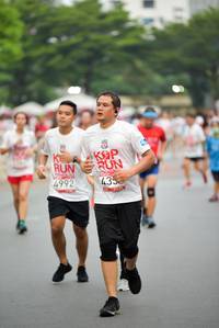 BIB: 4992, 433
                            <button type="button" onclick="openModal(6003090)" class="btn btn-primary btn-sm float-right btn-popup" data-toggle="modal" data-target=".modal-high-quality">
                        <i class="fas fa-shopping-cart"></i> Add to Cart
                    </button>
                                            <button type="button" onclick="isThisMe(6003090, true)" class="btn btn-success btn-sm float-right btn-popup btn-isme hidden" data-toggle="tooltip" data-placement="bottom" title="นี่คือรูปของคุณใช่ไหม คลิกที่นี่เพื่อเอาเข้าอัลบั้ม">
                        <i class="fas fa-plus"></i> Add to album
                    </button>
                    <button type="button" onclick="isThisMe(6003090, false)" class="btn btn-warning btn-sm float-right btn-popup btn-isnotme hidden">
                        <i class="fas fa-ban"></i> Remove from album
                    </button>