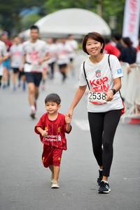 BIB: 2538
                            <button type="button" onclick="openModal(6005865)" class="btn btn-primary btn-sm float-right btn-popup" data-toggle="modal" data-target=".modal-high-quality">
                        <i class="fas fa-shopping-cart"></i> Add to Cart
                    </button>
                                            <button type="button" onclick="isThisMe(6005865, true)" class="btn btn-success btn-sm float-right btn-popup btn-isme hidden" data-toggle="tooltip" data-placement="bottom" title="นี่คือรูปของคุณใช่ไหม คลิกที่นี่เพื่อเอาเข้าอัลบั้ม">
                        <i class="fas fa-plus"></i> Add to album
                    </button>
                    <button type="button" onclick="isThisMe(6005865, false)" class="btn btn-warning btn-sm float-right btn-popup btn-isnotme hidden">
                        <i class="fas fa-ban"></i> Remove from album
                    </button>