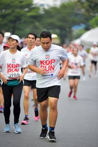 BIB: 3966, 201
                            <button type="button" onclick="openModal(6015248)" class="btn btn-primary btn-sm float-right btn-popup" data-toggle="modal" data-target=".modal-high-quality">
                        <i class="fas fa-shopping-cart"></i> Add to Cart
                    </button>
                                            <button type="button" onclick="isThisMe(6015248, true)" class="btn btn-success btn-sm float-right btn-popup btn-isme hidden" data-toggle="tooltip" data-placement="bottom" title="นี่คือรูปของคุณใช่ไหม คลิกที่นี่เพื่อเอาเข้าอัลบั้ม">
                        <i class="fas fa-plus"></i> Add to album
                    </button>
                    <button type="button" onclick="isThisMe(6015248, false)" class="btn btn-warning btn-sm float-right btn-popup btn-isnotme hidden">
                        <i class="fas fa-ban"></i> Remove from album
                    </button>