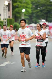 BIB: 1531, 2404
                            <button type="button" onclick="openModal(6005312)" class="btn btn-primary btn-sm float-right btn-popup" data-toggle="modal" data-target=".modal-high-quality">
                        <i class="fas fa-shopping-cart"></i> Add to Cart
                    </button>
                                            <button type="button" onclick="isThisMe(6005312, true)" class="btn btn-success btn-sm float-right btn-popup btn-isme hidden" data-toggle="tooltip" data-placement="bottom" title="นี่คือรูปของคุณใช่ไหม คลิกที่นี่เพื่อเอาเข้าอัลบั้ม">
                        <i class="fas fa-plus"></i> Add to album
                    </button>
                    <button type="button" onclick="isThisMe(6005312, false)" class="btn btn-warning btn-sm float-right btn-popup btn-isnotme hidden">
                        <i class="fas fa-ban"></i> Remove from album
                    </button>