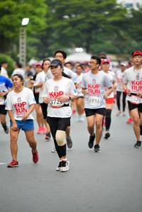 BIB: 6816, 372, 5526
                            <button type="button" onclick="openModal(6003916)" class="btn btn-primary btn-sm float-right btn-popup" data-toggle="modal" data-target=".modal-high-quality">
                        <i class="fas fa-shopping-cart"></i> Add to Cart
                    </button>
                                            <button type="button" onclick="isThisMe(6003916, true)" class="btn btn-success btn-sm float-right btn-popup btn-isme hidden" data-toggle="tooltip" data-placement="bottom" title="นี่คือรูปของคุณใช่ไหม คลิกที่นี่เพื่อเอาเข้าอัลบั้ม">
                        <i class="fas fa-plus"></i> Add to album
                    </button>
                    <button type="button" onclick="isThisMe(6003916, false)" class="btn btn-warning btn-sm float-right btn-popup btn-isnotme hidden">
                        <i class="fas fa-ban"></i> Remove from album
                    </button>