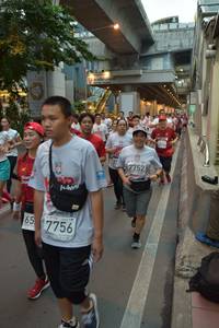 BIB: 324, 7752, 7756
                            <button type="button" onclick="openModal(6081128)" class="btn btn-primary btn-sm float-right btn-popup" data-toggle="modal" data-target=".modal-high-quality">
                        <i class="fas fa-shopping-cart"></i> Add to Cart
                    </button>
                                            <button type="button" onclick="isThisMe(6081128, true)" class="btn btn-success btn-sm float-right btn-popup btn-isme hidden" data-toggle="tooltip" data-placement="bottom" title="นี่คือรูปของคุณใช่ไหม คลิกที่นี่เพื่อเอาเข้าอัลบั้ม">
                        <i class="fas fa-plus"></i> Add to album
                    </button>
                    <button type="button" onclick="isThisMe(6081128, false)" class="btn btn-warning btn-sm float-right btn-popup btn-isnotme hidden">
                        <i class="fas fa-ban"></i> Remove from album
                    </button>