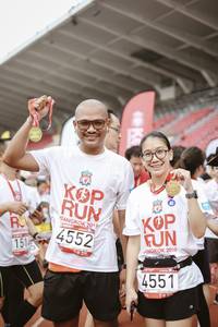 BIB: 201, 4552, 151, 2019, 4551
                            <button type="button" onclick="openModal(6090212)" class="btn btn-primary btn-sm float-right btn-popup" data-toggle="modal" data-target=".modal-high-quality">
                        <i class="fas fa-shopping-cart"></i> Add to Cart
                    </button>
                                            <button type="button" onclick="isThisMe(6090212, true)" class="btn btn-success btn-sm float-right btn-popup btn-isme hidden" data-toggle="tooltip" data-placement="bottom" title="นี่คือรูปของคุณใช่ไหม คลิกที่นี่เพื่อเอาเข้าอัลบั้ม">
                        <i class="fas fa-plus"></i> Add to album
                    </button>
                    <button type="button" onclick="isThisMe(6090212, false)" class="btn btn-warning btn-sm float-right btn-popup btn-isnotme hidden">
                        <i class="fas fa-ban"></i> Remove from album
                    </button>