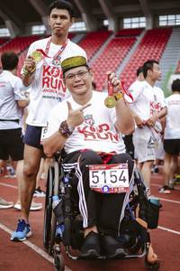 BIB: 2019, 5154
                            <button type="button" onclick="openModal(6090208)" class="btn btn-primary btn-sm float-right btn-popup" data-toggle="modal" data-target=".modal-high-quality">
                        <i class="fas fa-shopping-cart"></i> Add to Cart
                    </button>
                                            <button type="button" onclick="isThisMe(6090208, true)" class="btn btn-success btn-sm float-right btn-popup btn-isme hidden" data-toggle="tooltip" data-placement="bottom" title="นี่คือรูปของคุณใช่ไหม คลิกที่นี่เพื่อเอาเข้าอัลบั้ม">
                        <i class="fas fa-plus"></i> Add to album
                    </button>
                    <button type="button" onclick="isThisMe(6090208, false)" class="btn btn-warning btn-sm float-right btn-popup btn-isnotme hidden">
                        <i class="fas fa-ban"></i> Remove from album
                    </button>