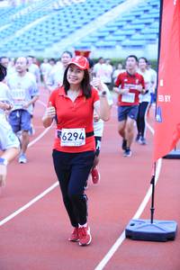 BIB: 8015, 6294
                            <button type="button" onclick="openModal(5947287)" class="btn btn-primary btn-sm float-right btn-popup" data-toggle="modal" data-target=".modal-high-quality">
                        <i class="fas fa-shopping-cart"></i> Add to Cart
                    </button>
                                            <button type="button" onclick="isThisMe(5947287, true)" class="btn btn-success btn-sm float-right btn-popup btn-isme hidden" data-toggle="tooltip" data-placement="bottom" title="นี่คือรูปของคุณใช่ไหม คลิกที่นี่เพื่อเอาเข้าอัลบั้ม">
                        <i class="fas fa-plus"></i> Add to album
                    </button>
                    <button type="button" onclick="isThisMe(5947287, false)" class="btn btn-warning btn-sm float-right btn-popup btn-isnotme hidden">
                        <i class="fas fa-ban"></i> Remove from album
                    </button>