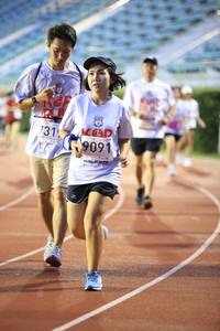 BIB: 731, 9091
                            <button type="button" onclick="openModal(5939539)" class="btn btn-primary btn-sm float-right btn-popup" data-toggle="modal" data-target=".modal-high-quality">
                        <i class="fas fa-shopping-cart"></i> Add to Cart
                    </button>
                                            <button type="button" onclick="isThisMe(5939539, true)" class="btn btn-success btn-sm float-right btn-popup btn-isme hidden" data-toggle="tooltip" data-placement="bottom" title="นี่คือรูปของคุณใช่ไหม คลิกที่นี่เพื่อเอาเข้าอัลบั้ม">
                        <i class="fas fa-plus"></i> Add to album
                    </button>
                    <button type="button" onclick="isThisMe(5939539, false)" class="btn btn-warning btn-sm float-right btn-popup btn-isnotme hidden">
                        <i class="fas fa-ban"></i> Remove from album
                    </button>