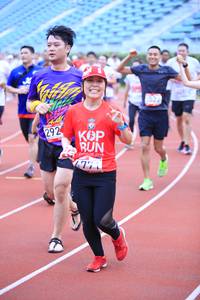 BIB: 522, 292, 177
                            <button type="button" onclick="openModal(5961869)" class="btn btn-primary btn-sm float-right btn-popup" data-toggle="modal" data-target=".modal-high-quality">
                        <i class="fas fa-shopping-cart"></i> Add to Cart
                    </button>
                                            <button type="button" onclick="isThisMe(5961869, true)" class="btn btn-success btn-sm float-right btn-popup btn-isme hidden" data-toggle="tooltip" data-placement="bottom" title="นี่คือรูปของคุณใช่ไหม คลิกที่นี่เพื่อเอาเข้าอัลบั้ม">
                        <i class="fas fa-plus"></i> Add to album
                    </button>
                    <button type="button" onclick="isThisMe(5961869, false)" class="btn btn-warning btn-sm float-right btn-popup btn-isnotme hidden">
                        <i class="fas fa-ban"></i> Remove from album
                    </button>