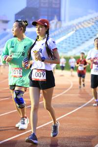 BIB: 1010, 009
                            <button type="button" onclick="openModal(5941087)" class="btn btn-primary btn-sm float-right btn-popup" data-toggle="modal" data-target=".modal-high-quality">
                        <i class="fas fa-shopping-cart"></i> Add to Cart
                    </button>
                                            <button type="button" onclick="isThisMe(5941087, true)" class="btn btn-success btn-sm float-right btn-popup btn-isme hidden" data-toggle="tooltip" data-placement="bottom" title="นี่คือรูปของคุณใช่ไหม คลิกที่นี่เพื่อเอาเข้าอัลบั้ม">
                        <i class="fas fa-plus"></i> Add to album
                    </button>
                    <button type="button" onclick="isThisMe(5941087, false)" class="btn btn-warning btn-sm float-right btn-popup btn-isnotme hidden">
                        <i class="fas fa-ban"></i> Remove from album
                    </button>