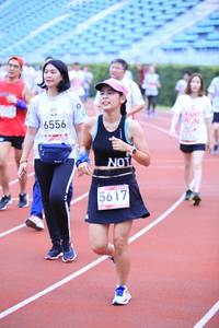 BIB: 6556, 123, 5617
                            <button type="button" onclick="openModal(5951134)" class="btn btn-primary btn-sm float-right btn-popup" data-toggle="modal" data-target=".modal-high-quality">
                        <i class="fas fa-shopping-cart"></i> Add to Cart
                    </button>
                                            <button type="button" onclick="isThisMe(5951134, true)" class="btn btn-success btn-sm float-right btn-popup btn-isme hidden" data-toggle="tooltip" data-placement="bottom" title="นี่คือรูปของคุณใช่ไหม คลิกที่นี่เพื่อเอาเข้าอัลบั้ม">
                        <i class="fas fa-plus"></i> Add to album
                    </button>
                    <button type="button" onclick="isThisMe(5951134, false)" class="btn btn-warning btn-sm float-right btn-popup btn-isnotme hidden">
                        <i class="fas fa-ban"></i> Remove from album
                    </button>