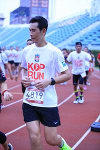 BIB: 4819
                            <button type="button" onclick="openModal(5945516)" class="btn btn-primary btn-sm float-right btn-popup" data-toggle="modal" data-target=".modal-high-quality">
                        <i class="fas fa-shopping-cart"></i> Add to Cart
                    </button>
                                            <button type="button" onclick="isThisMe(5945516, true)" class="btn btn-success btn-sm float-right btn-popup btn-isme hidden" data-toggle="tooltip" data-placement="bottom" title="นี่คือรูปของคุณใช่ไหม คลิกที่นี่เพื่อเอาเข้าอัลบั้ม">
                        <i class="fas fa-plus"></i> Add to album
                    </button>
                    <button type="button" onclick="isThisMe(5945516, false)" class="btn btn-warning btn-sm float-right btn-popup btn-isnotme hidden">
                        <i class="fas fa-ban"></i> Remove from album
                    </button>