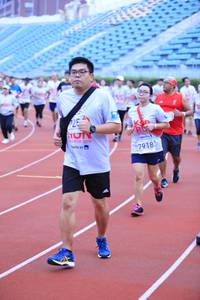 BIB: 2010, 7918
                            <button type="button" onclick="openModal(5949153)" class="btn btn-primary btn-sm float-right btn-popup" data-toggle="modal" data-target=".modal-high-quality">
                        <i class="fas fa-shopping-cart"></i> Add to Cart
                    </button>
                                            <button type="button" onclick="isThisMe(5949153, true)" class="btn btn-success btn-sm float-right btn-popup btn-isme hidden" data-toggle="tooltip" data-placement="bottom" title="นี่คือรูปของคุณใช่ไหม คลิกที่นี่เพื่อเอาเข้าอัลบั้ม">
                        <i class="fas fa-plus"></i> Add to album
                    </button>
                    <button type="button" onclick="isThisMe(5949153, false)" class="btn btn-warning btn-sm float-right btn-popup btn-isnotme hidden">
                        <i class="fas fa-ban"></i> Remove from album
                    </button>