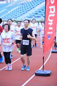 BIB: 7916, 7900
                            <button type="button" onclick="openModal(5948003)" class="btn btn-primary btn-sm float-right btn-popup" data-toggle="modal" data-target=".modal-high-quality">
                        <i class="fas fa-shopping-cart"></i> Add to Cart
                    </button>
                                            <button type="button" onclick="isThisMe(5948003, true)" class="btn btn-success btn-sm float-right btn-popup btn-isme hidden" data-toggle="tooltip" data-placement="bottom" title="นี่คือรูปของคุณใช่ไหม คลิกที่นี่เพื่อเอาเข้าอัลบั้ม">
                        <i class="fas fa-plus"></i> Add to album
                    </button>
                    <button type="button" onclick="isThisMe(5948003, false)" class="btn btn-warning btn-sm float-right btn-popup btn-isnotme hidden">
                        <i class="fas fa-ban"></i> Remove from album
                    </button>