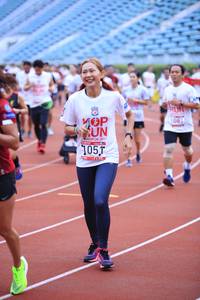 BIB: 201, 105
                            <button type="button" onclick="openModal(5971661)" class="btn btn-primary btn-sm float-right btn-popup" data-toggle="modal" data-target=".modal-high-quality">
                        <i class="fas fa-shopping-cart"></i> Add to Cart
                    </button>
                                            <button type="button" onclick="isThisMe(5971661, true)" class="btn btn-success btn-sm float-right btn-popup btn-isme hidden" data-toggle="tooltip" data-placement="bottom" title="นี่คือรูปของคุณใช่ไหม คลิกที่นี่เพื่อเอาเข้าอัลบั้ม">
                        <i class="fas fa-plus"></i> Add to album
                    </button>
                    <button type="button" onclick="isThisMe(5971661, false)" class="btn btn-warning btn-sm float-right btn-popup btn-isnotme hidden">
                        <i class="fas fa-ban"></i> Remove from album
                    </button>