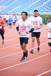 BIB: 690, 8297
                            <button type="button" onclick="openModal(5977074)" class="btn btn-primary btn-sm float-right btn-popup" data-toggle="modal" data-target=".modal-high-quality">
                        <i class="fas fa-shopping-cart"></i> Add to Cart
                    </button>
                                            <button type="button" onclick="isThisMe(5977074, true)" class="btn btn-success btn-sm float-right btn-popup btn-isme hidden" data-toggle="tooltip" data-placement="bottom" title="นี่คือรูปของคุณใช่ไหม คลิกที่นี่เพื่อเอาเข้าอัลบั้ม">
                        <i class="fas fa-plus"></i> Add to album
                    </button>
                    <button type="button" onclick="isThisMe(5977074, false)" class="btn btn-warning btn-sm float-right btn-popup btn-isnotme hidden">
                        <i class="fas fa-ban"></i> Remove from album
                    </button>