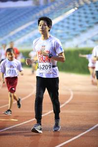 BIB: 6209, 8711
                            <button type="button" onclick="openModal(5940643)" class="btn btn-primary btn-sm float-right btn-popup" data-toggle="modal" data-target=".modal-high-quality">
                        <i class="fas fa-shopping-cart"></i> Add to Cart
                    </button>
                                            <button type="button" onclick="isThisMe(5940643, true)" class="btn btn-success btn-sm float-right btn-popup btn-isme hidden" data-toggle="tooltip" data-placement="bottom" title="นี่คือรูปของคุณใช่ไหม คลิกที่นี่เพื่อเอาเข้าอัลบั้ม">
                        <i class="fas fa-plus"></i> Add to album
                    </button>
                    <button type="button" onclick="isThisMe(5940643, false)" class="btn btn-warning btn-sm float-right btn-popup btn-isnotme hidden">
                        <i class="fas fa-ban"></i> Remove from album
                    </button>